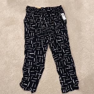 NWT Old Navy black with white hash mark design drawstring joggers
